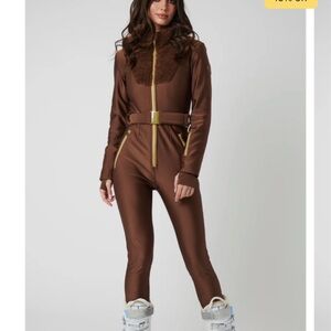 My Sunday ski brown Sherpa suit size small
Bag not included
